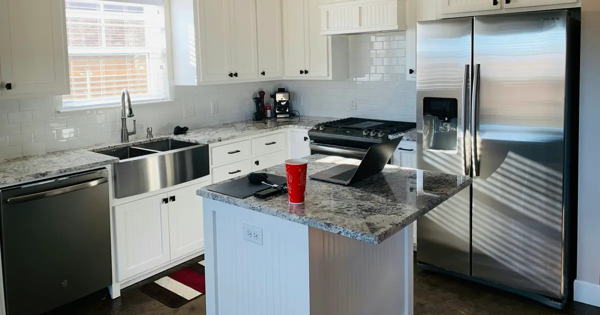 Cabinet Refinishing in Miami-Dade, Florida